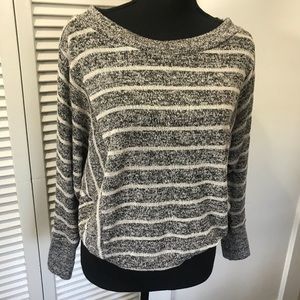 Lightweight 3/4 Sleeve Sweater